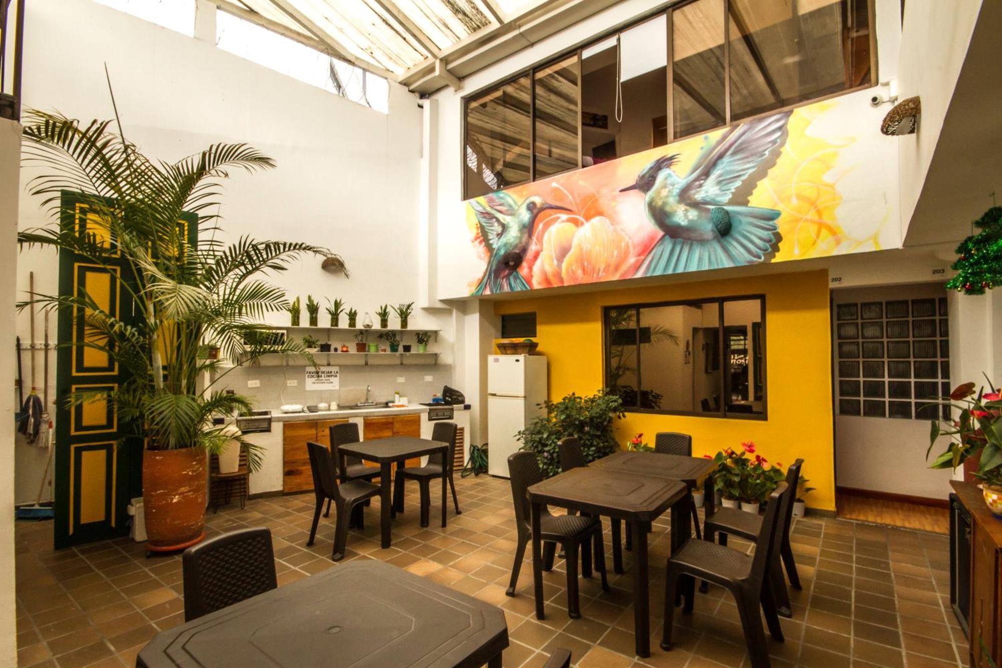 Hostal De La 57 Manizales Kültér fotó